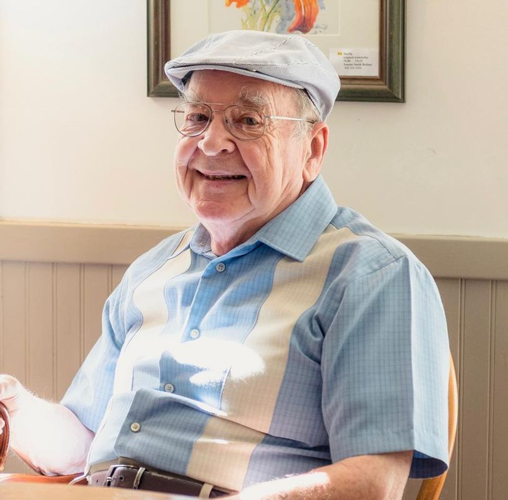 Larry E. Hanson Profile Photo