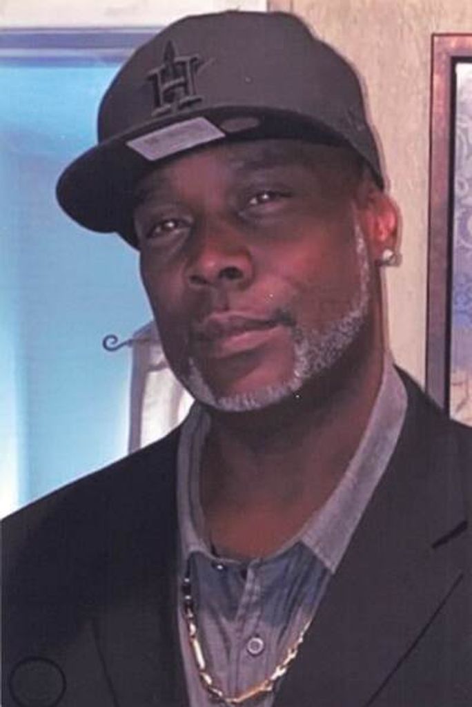 Robert Joseph Fluellen Iii Profile Photo