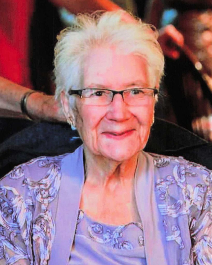 Maria Jose (DaCunha) Costeira Profile Photo