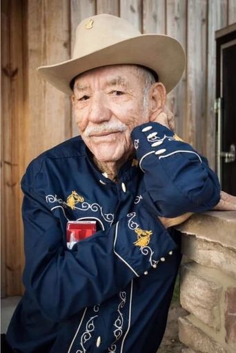 Armando Hinojosa photo gallery thumbnail 23 of 47