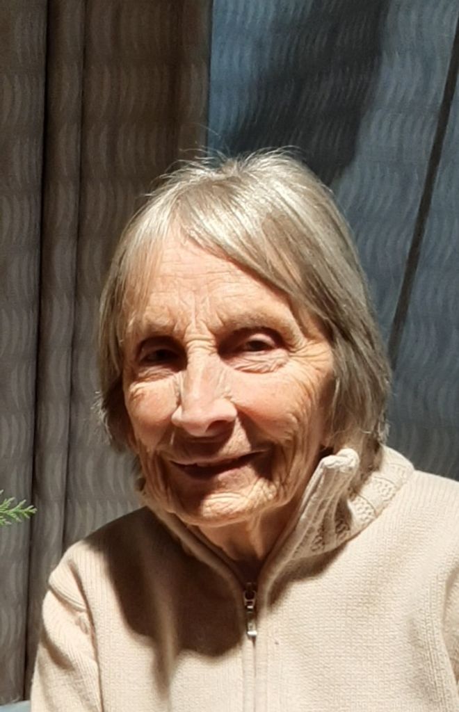 Evelyn I (Walz)  Phoenix