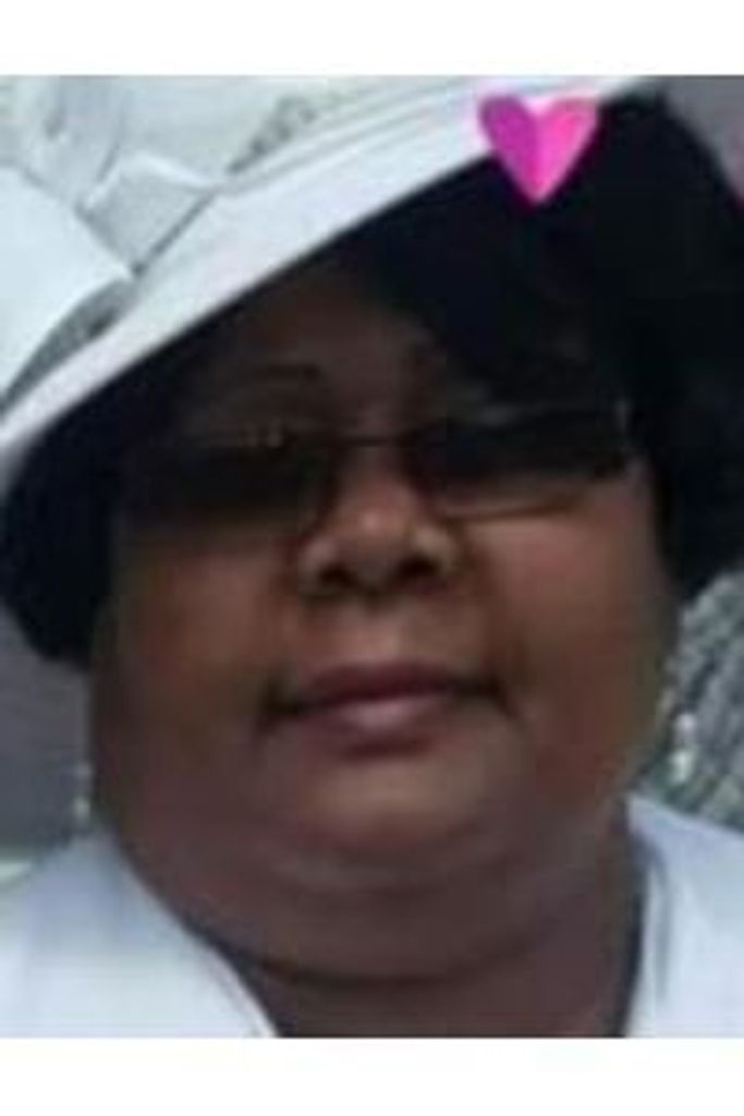 Twana Pine Edwards Profile Photo