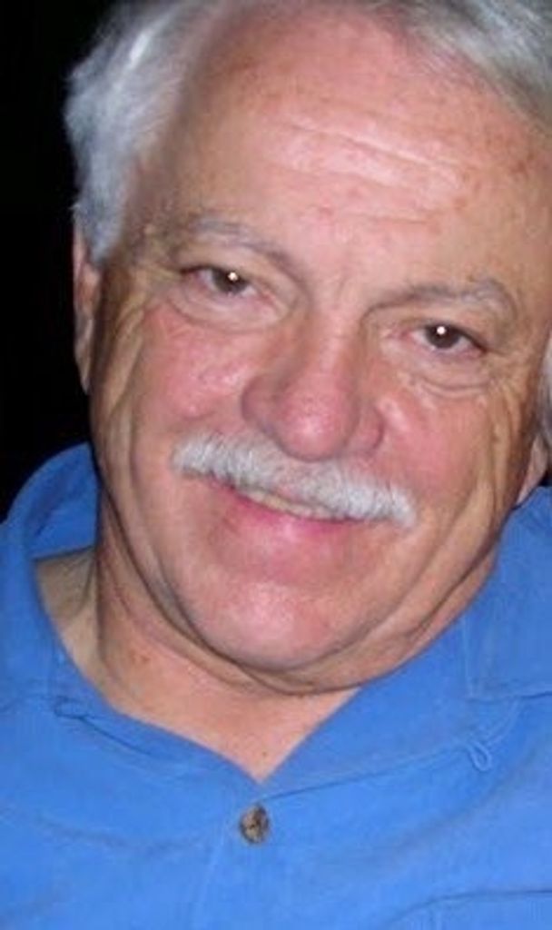 Marques Everett Rhoades Profile Photo