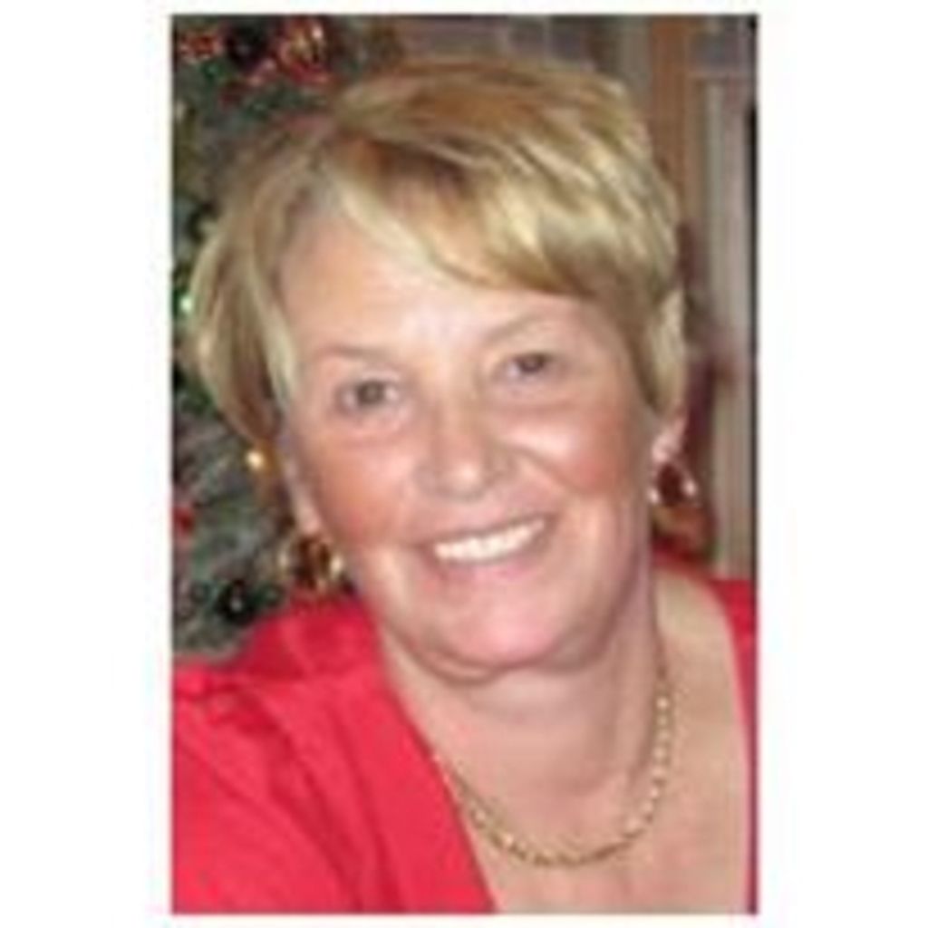 Mrs Linda L. Castigliego