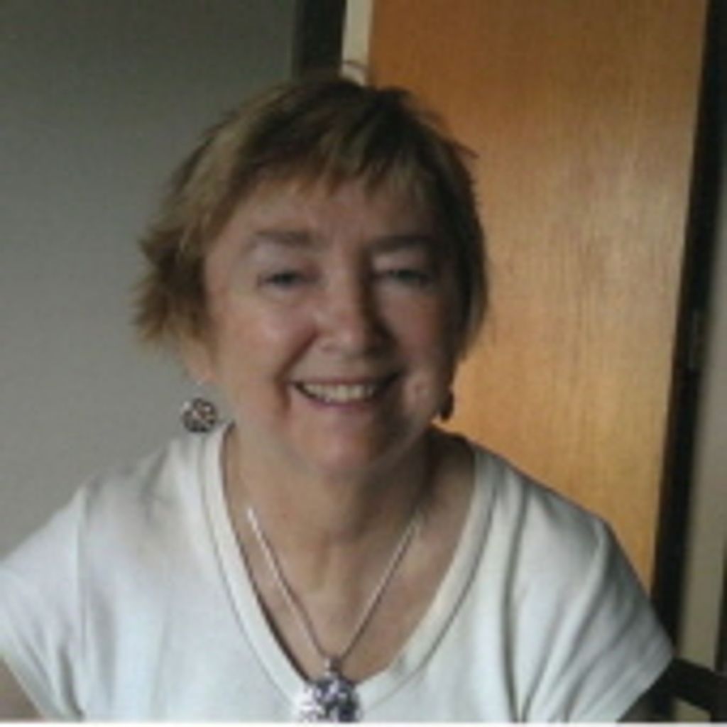 Marjorie A. Silva Carine Benincasa