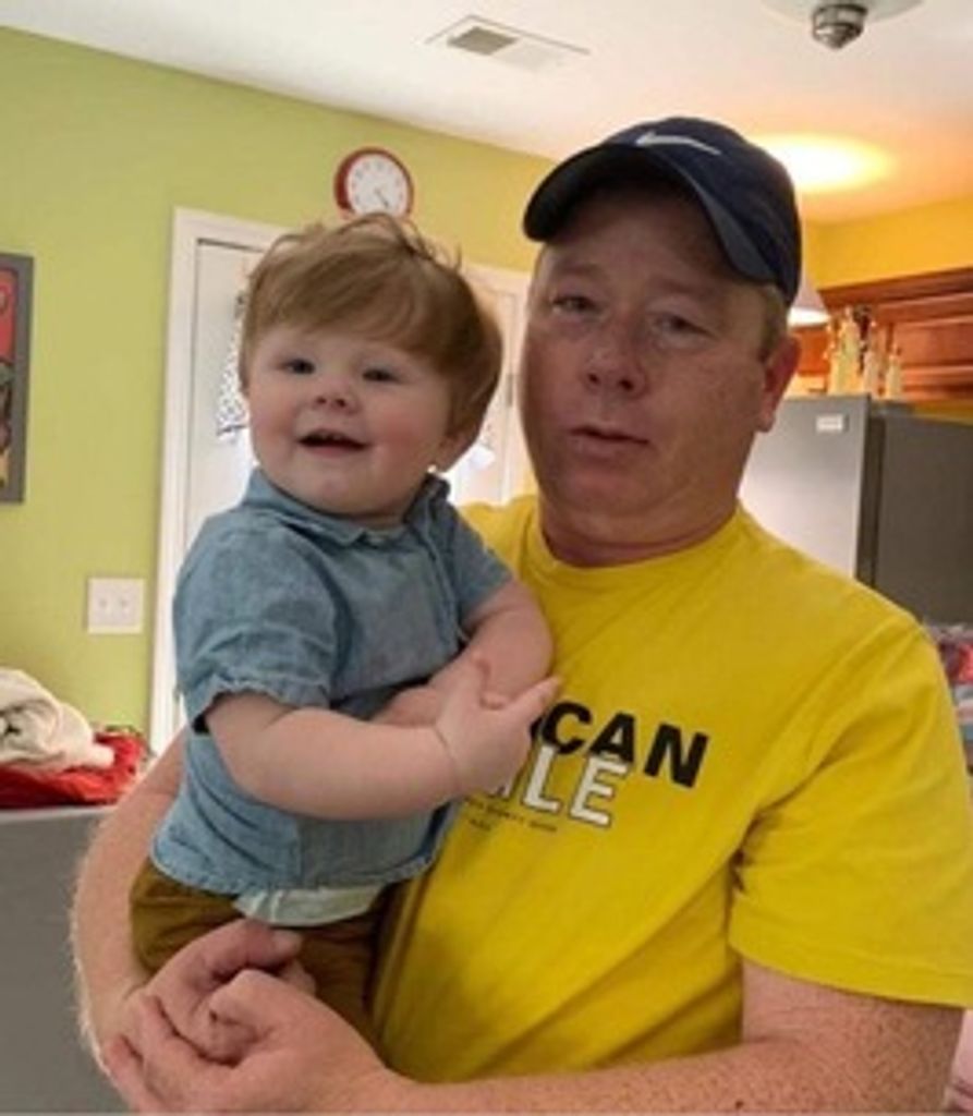 Charles Combs Profile Photo