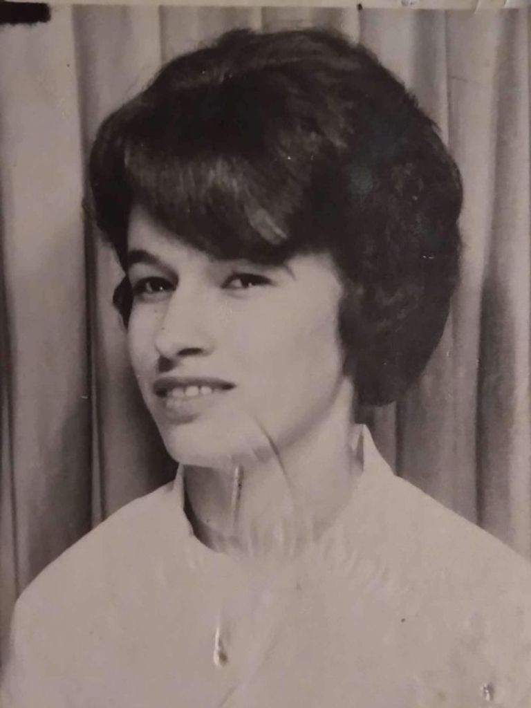 Eleanor Simmons Profile Photo