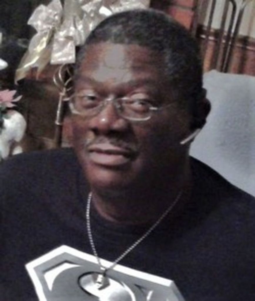 Lawrence Keenan Holcomb Profile Photo