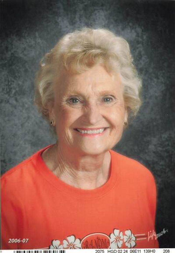 Lucille "Lucy" Marilyn Bennett Profile Photo