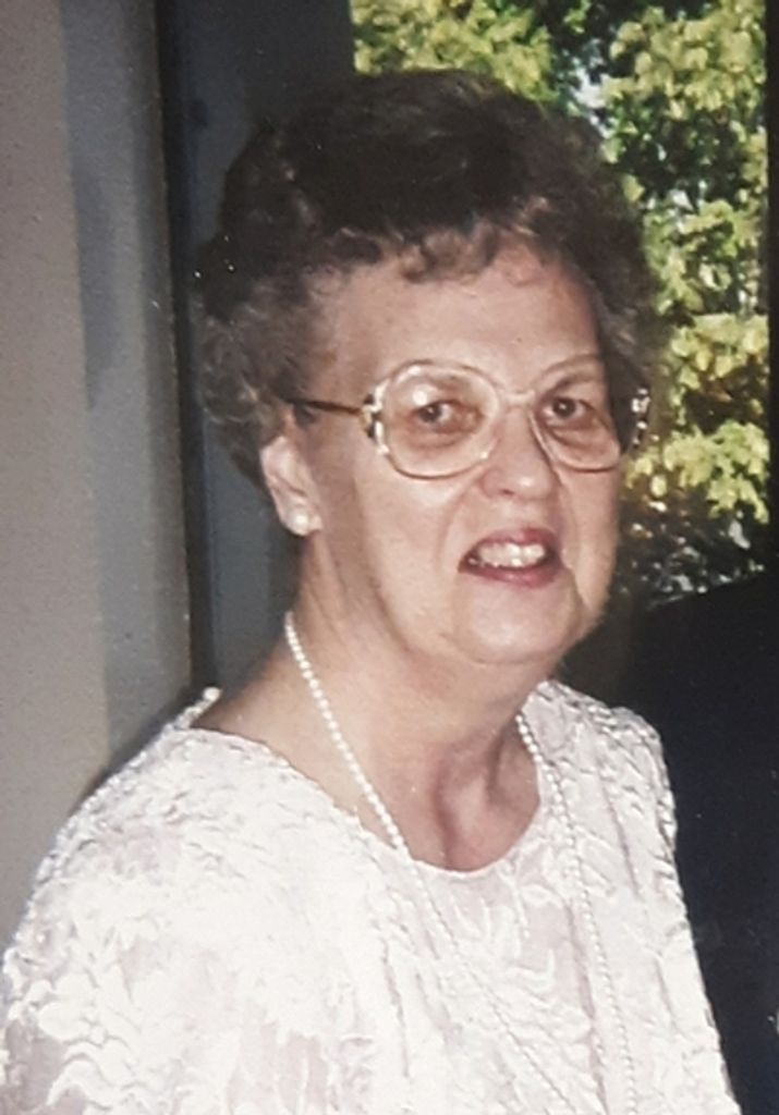 Eleanor Francis Venus Profile Photo