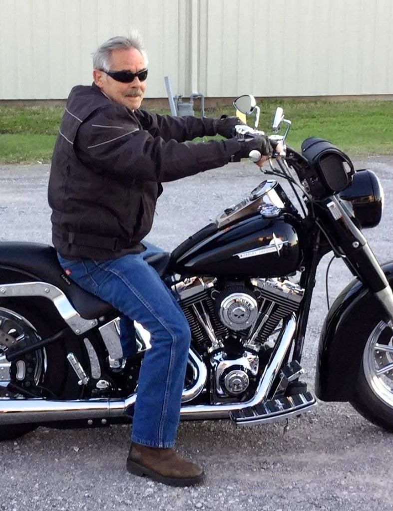 Dennis Gray Profile Photo