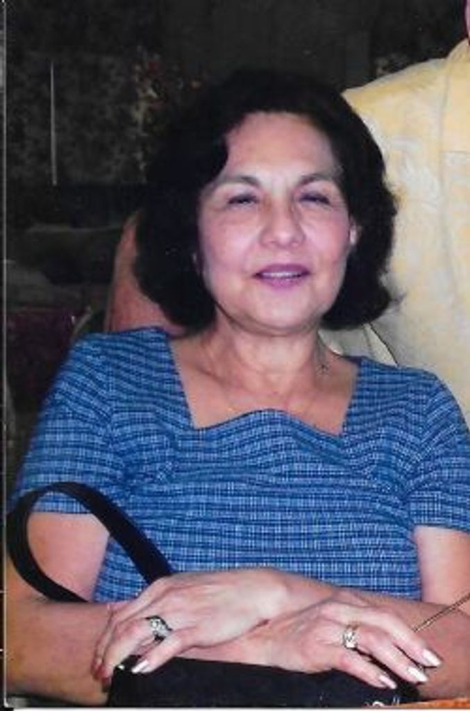 Carmen V. Casas
