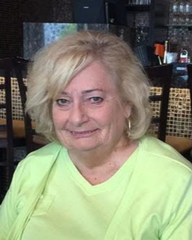 Carolyn Côté Profile Photo