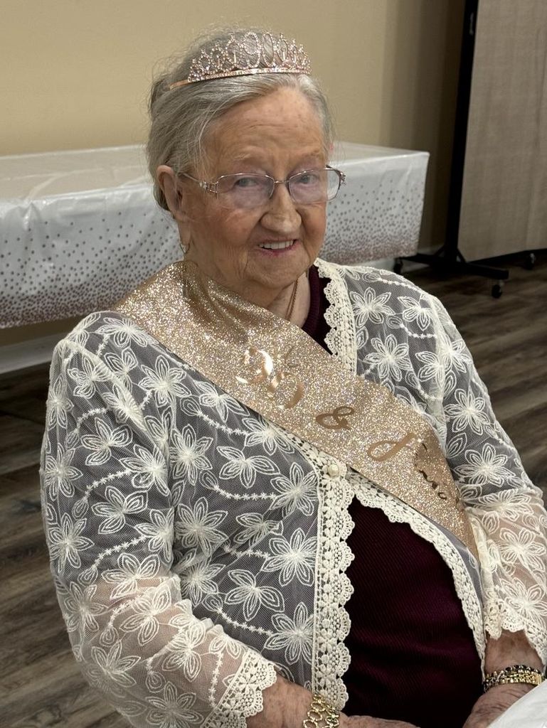 Mavis Dale Profile Photo