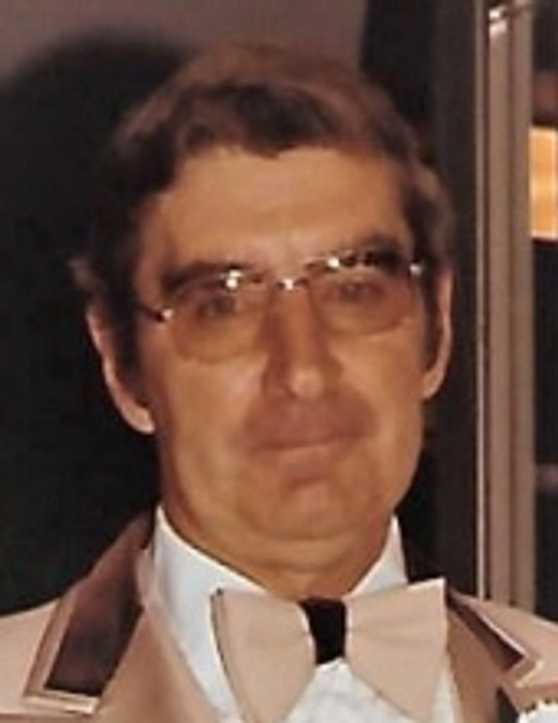 Donald R Lafleur