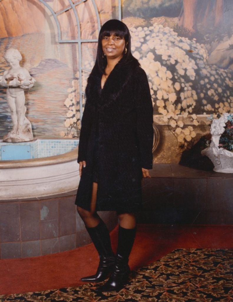 Neijla Lewis