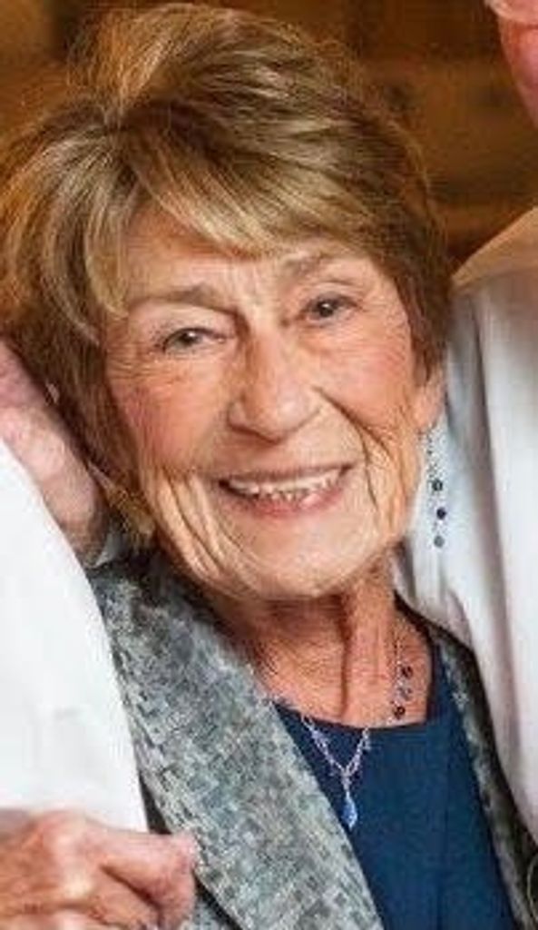 Dorothy (Del Bene)  Mohn