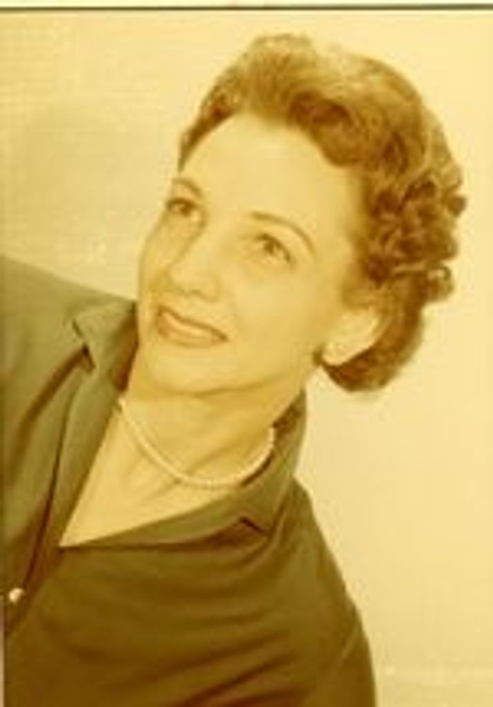 Eleanor M Mcclow