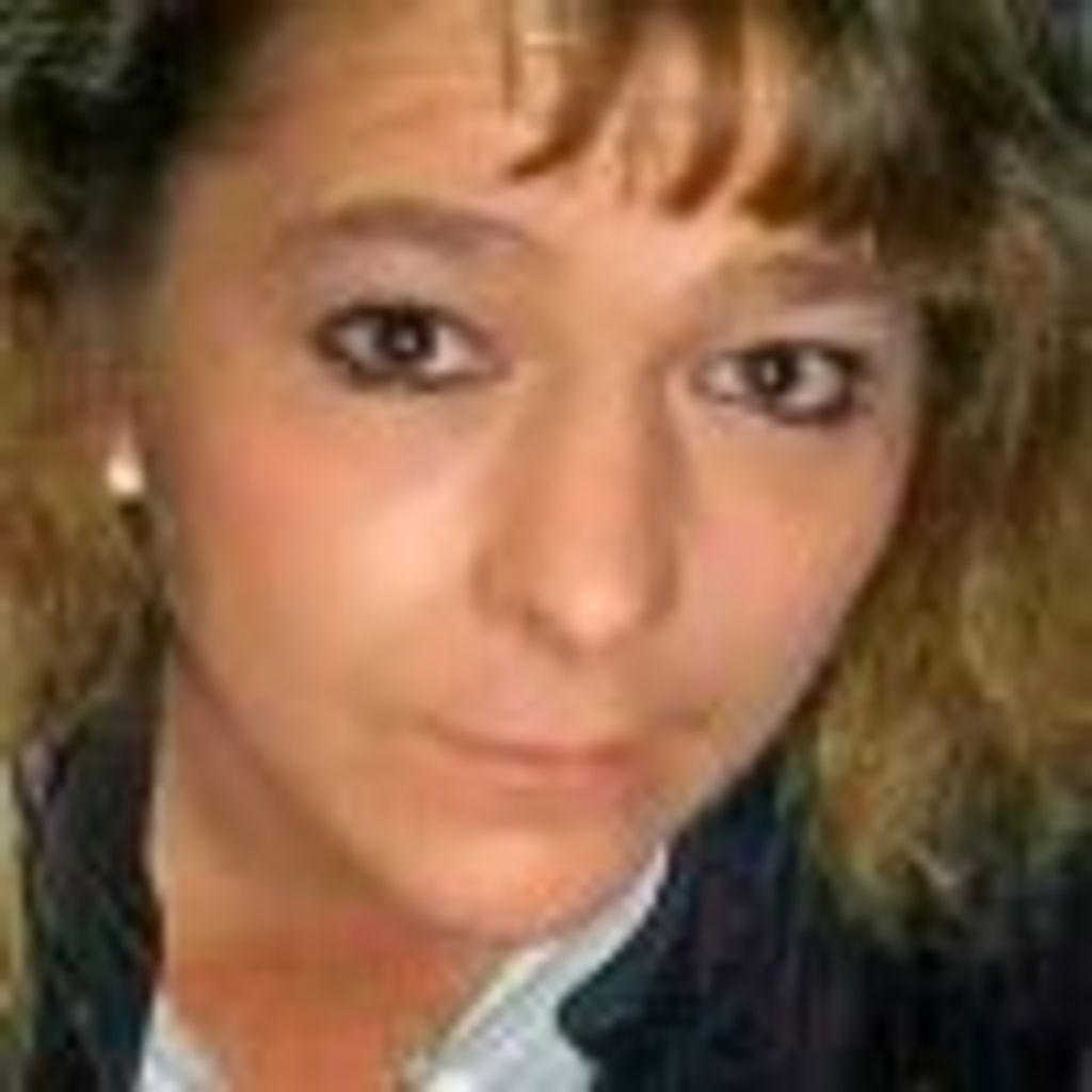 Kathy  Lyn Thomson