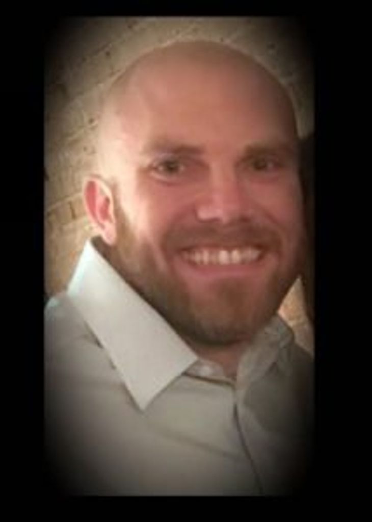 Robert Edward Lucas Profile Photo