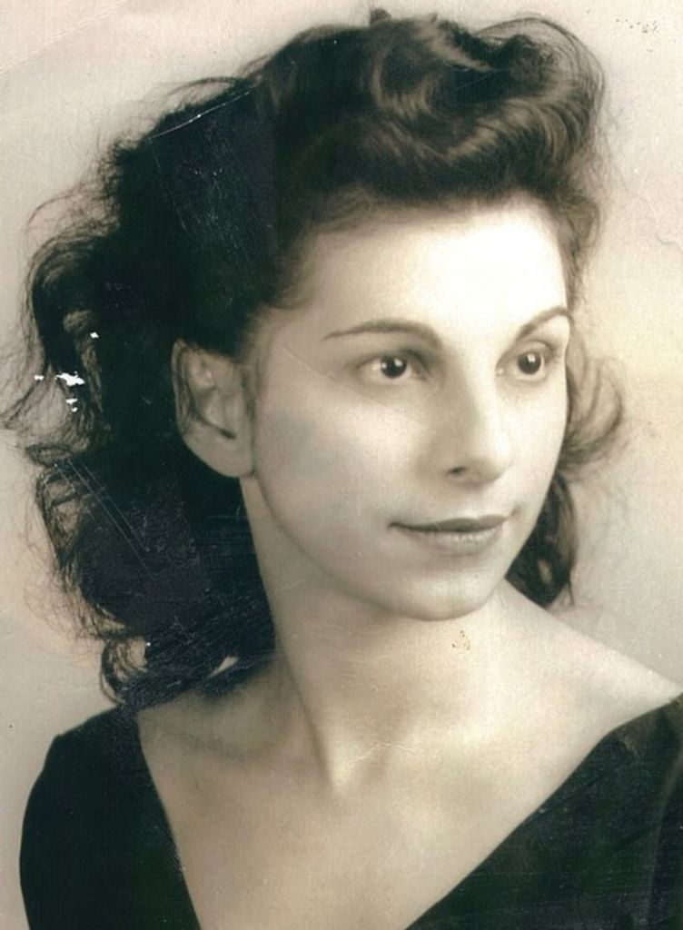 Olga (Stathis)  Koropoulis Profile Photo