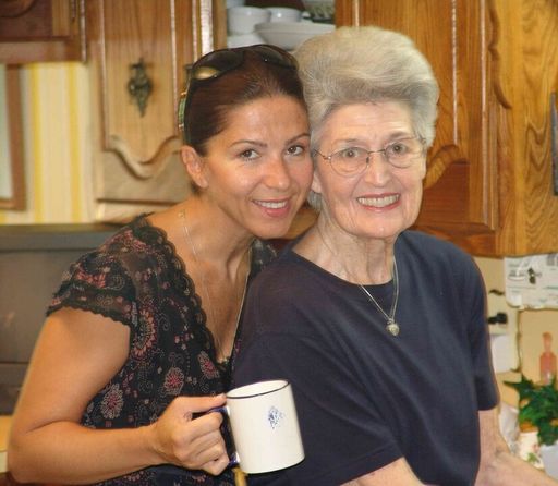 Betty Carroll photo gallery thumbnail 37 of 122
