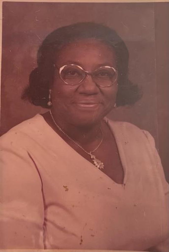 Henrietta Thompson Profile Photo