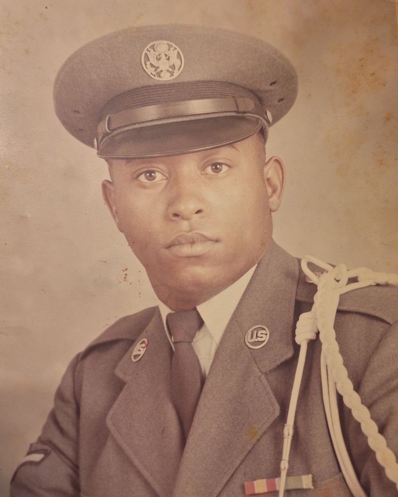Chester Lee Parker