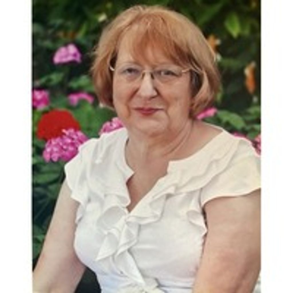 Julia Rowzee