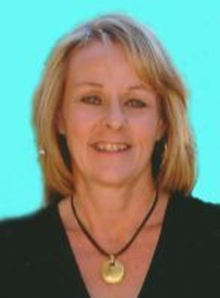 Linda S Banik