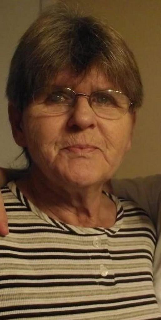 Carolyn "Lynnie" Conlow Profile Photo