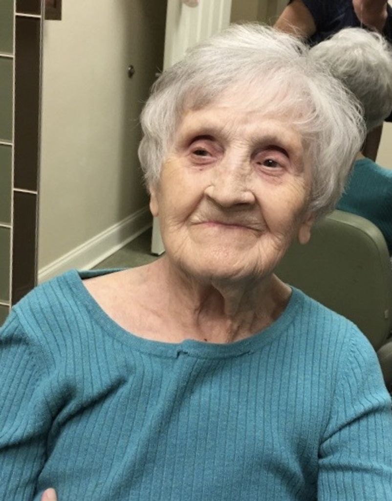 Lillie Lewis Profile Photo