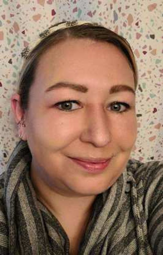 Jennifer Simons Profile Photo