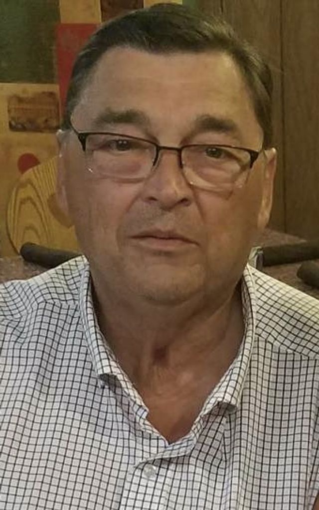 Roger W. Simon Profile Photo