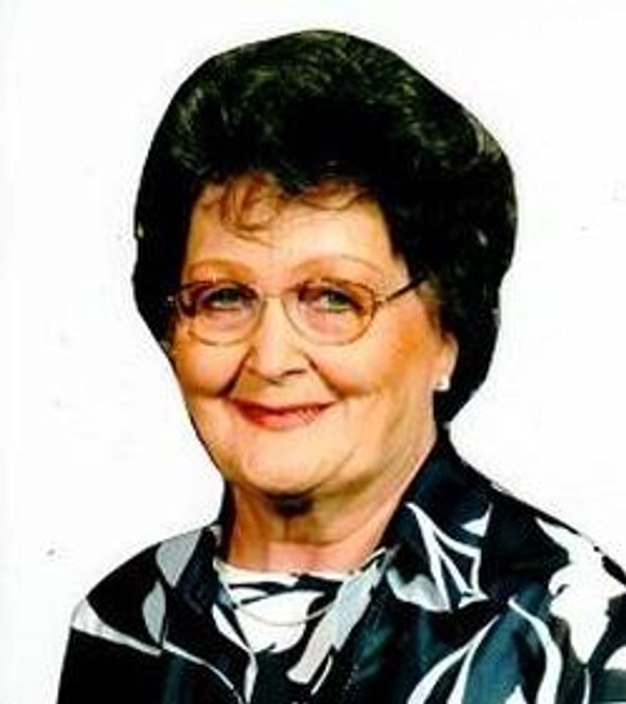 Maxine M Sedlacek-Williams