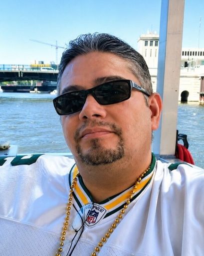 Christopher Martinez Profile Photo