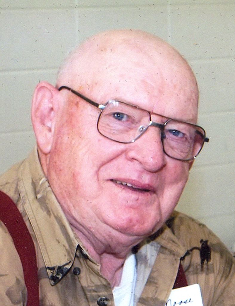 Ellsworth "Moose" Thome Profile Photo