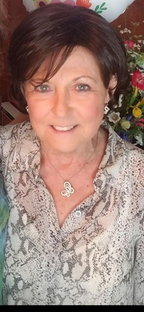 Deborah "Debbie" Blume Desso