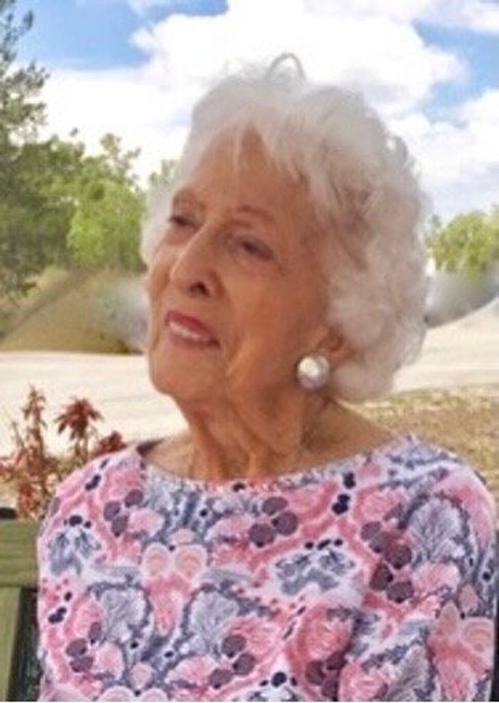 Elizabeth R Joseph