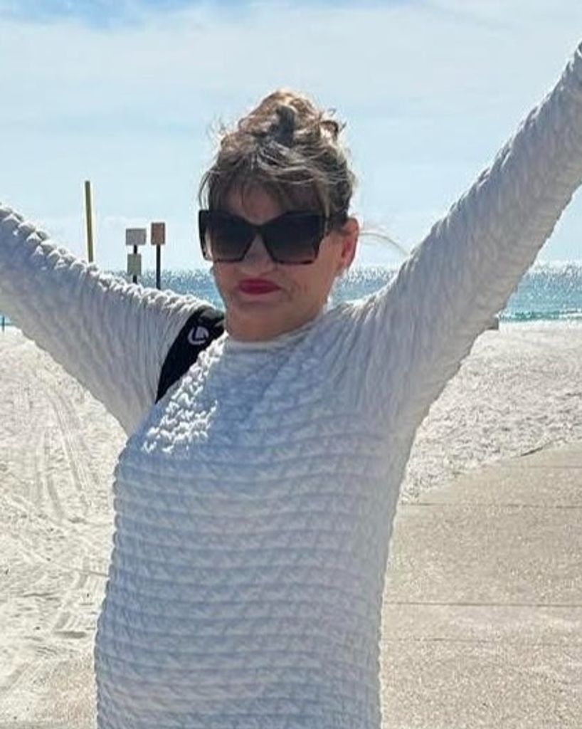 Julia Deanne Edwards Profile Photo