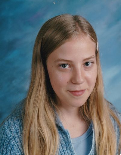 Elaina Anderson photo gallery thumbnail 38 of 70