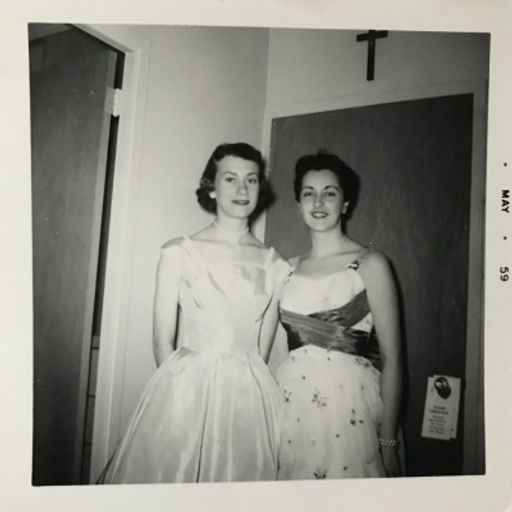 Lynore Pierce photo gallery thumbnail 1 of 266