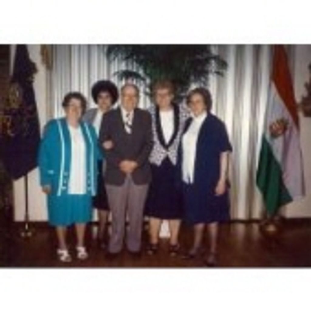 Isabelle H. Toth