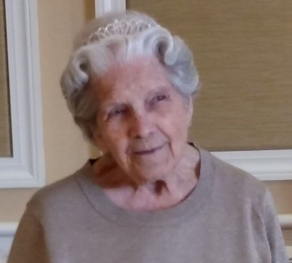 Merle (Muriel) Marie Carnahan