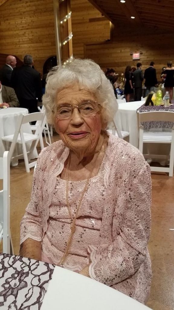 Mildred Lee