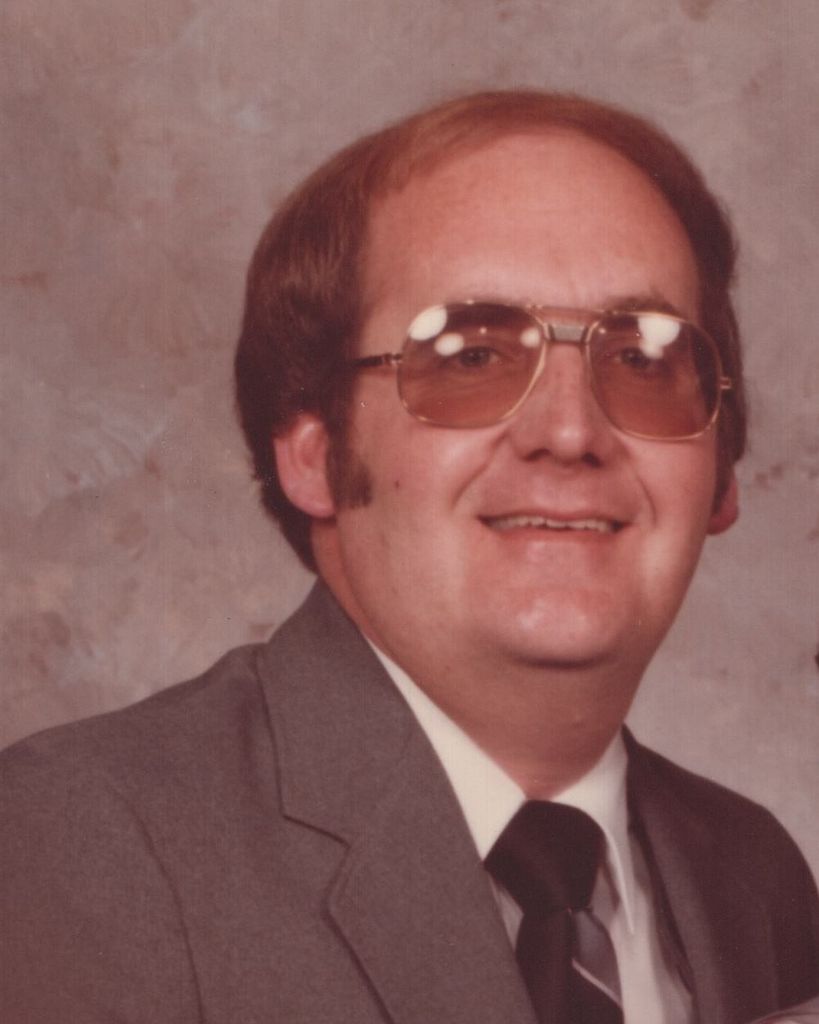 Kenneth Gray Combs Profile Photo