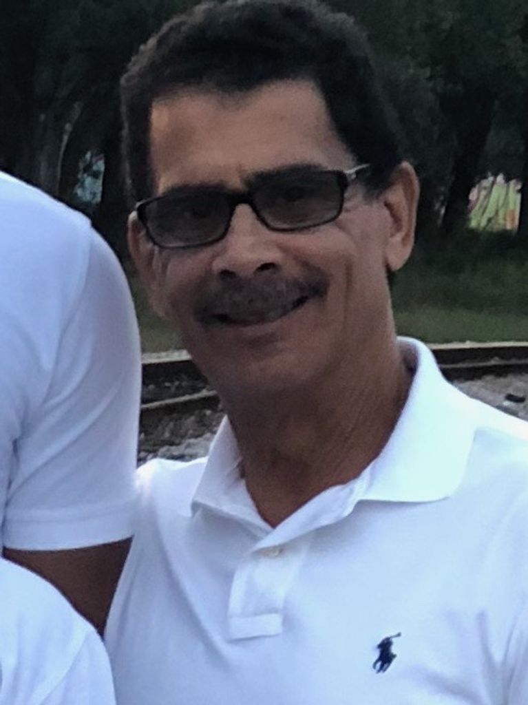 Carlos Morales Profile Photo