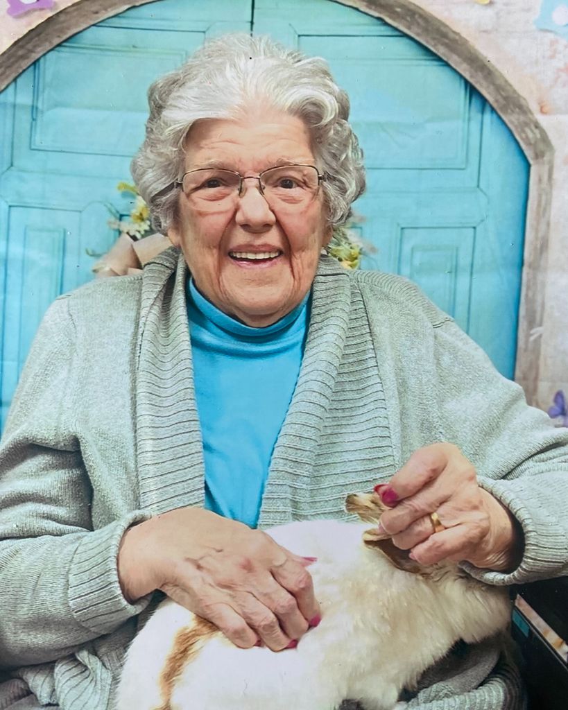 Mary Beth Arnoff