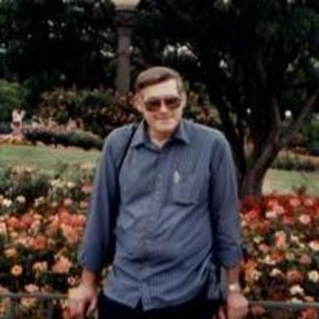 Robert Wilson Profile Photo