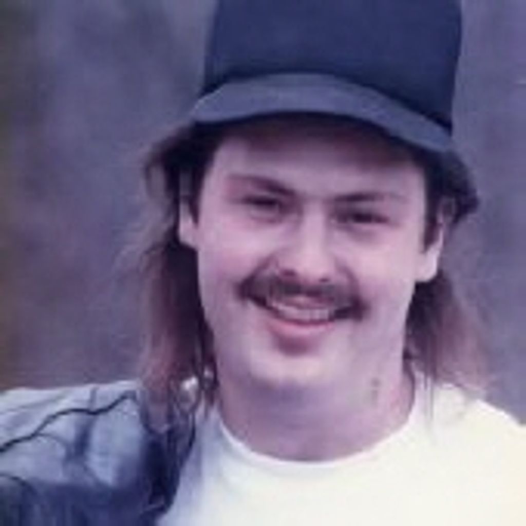 Aaron Erik Adams Profile Photo